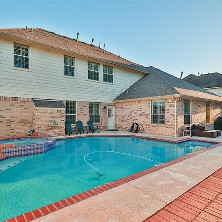 Royce Mini-Mansion With Heated Pool & Spa Houston Esterno foto
