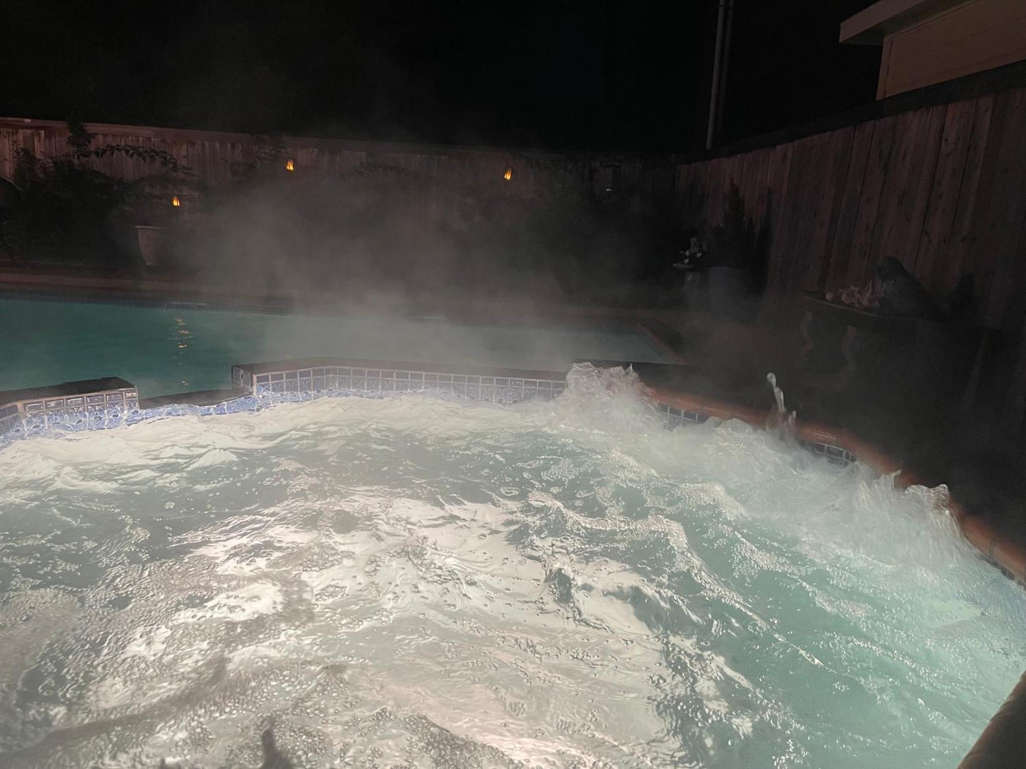 Royce Mini-Mansion With Heated Pool & Spa Houston Esterno foto